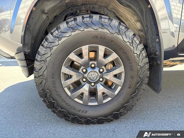 2020 Toyota Tacoma 4x4 Double Cab Auto SB | One Owner | No Accidents! image 6