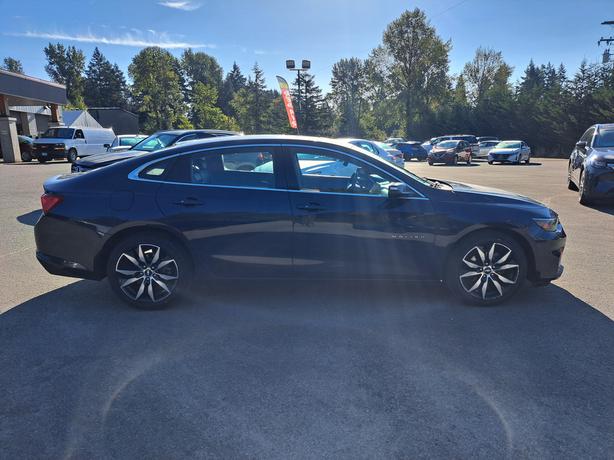2018 Chevrolet Malibu LT - Heated Seats, Moonroof image 5