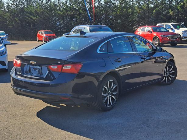 2018 Chevrolet Malibu LT - Heated Seats, Moonroof image 6