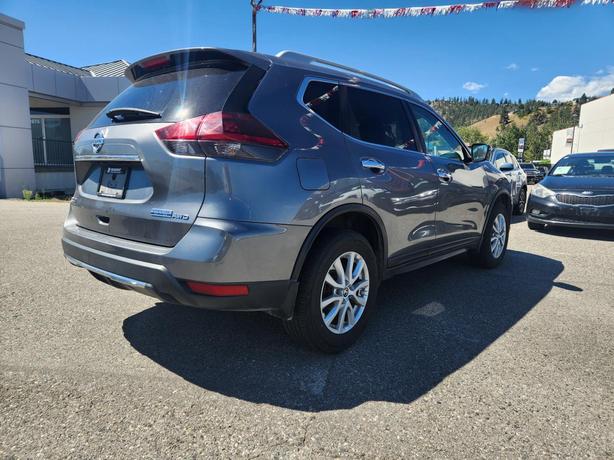 2020 Nissan Rogue S image 3