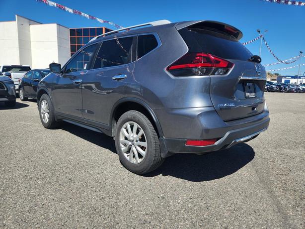 2020 Nissan Rogue S image 4