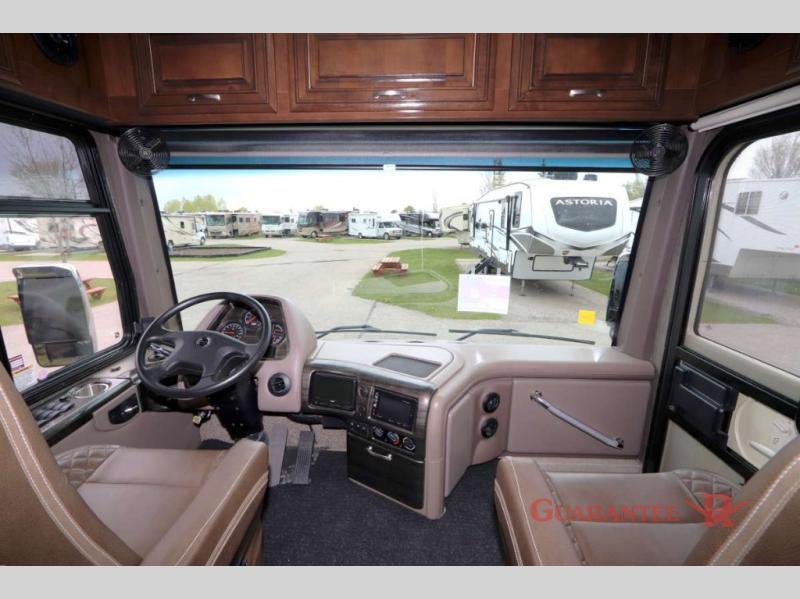 Used 2019 Thor Motor Coach Aria 3901 display photo