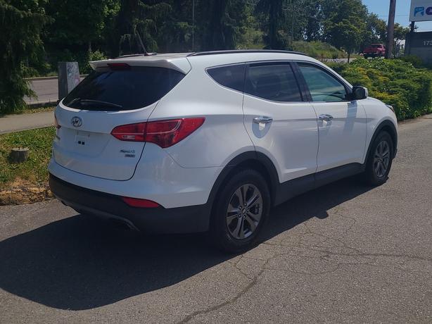 2014 Hyundai  Santa Fe Sport awd 4 cyl sport bc no claims image 4