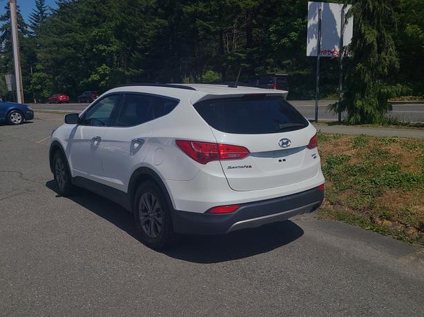 2014 Hyundai  Santa Fe Sport awd 4 cyl sport bc no claims image 5
