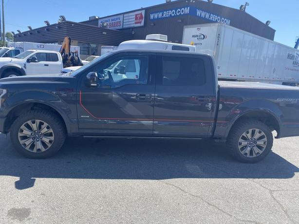 2016 Ford F-150 Lariat  5.5-ft. Bed 4WD image 2