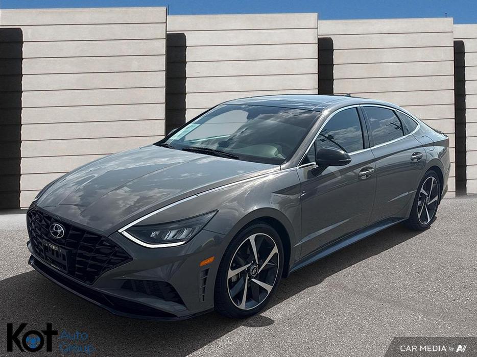 2023 Hyundai Sonata Sport display photo