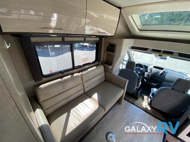 Used 2016 Thor Motor Coach Gemini 23TR image 8