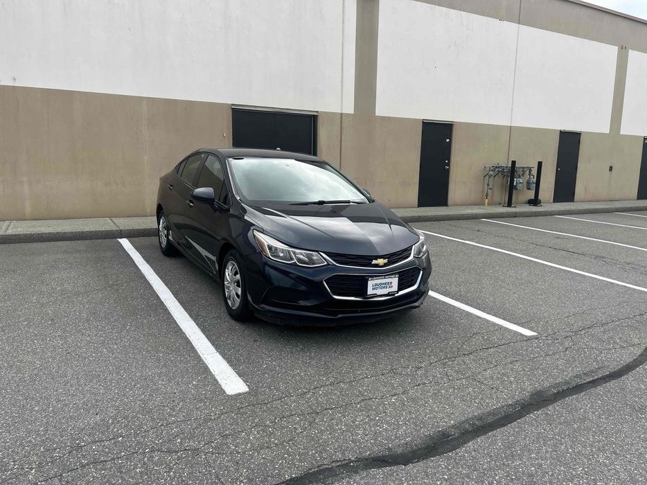 2016 Chevrolet Cruze display photo