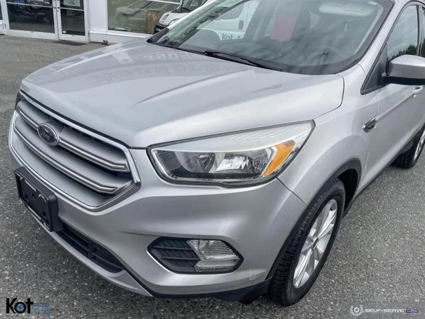 2017 FORD ESCAPE image 8