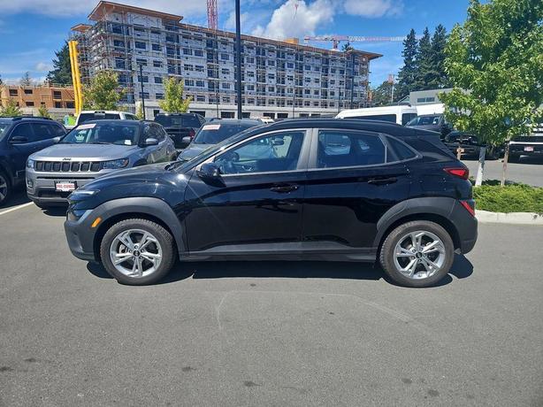 2023 Hyundai Kona 2.0L Preferred AWD w/Sun & Leather Package | Smart Device Inte image 3