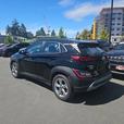 2023 Hyundai Kona 2.0L Preferred AWD w/Sun & Leather Package | Smart Device Inte thumbnail image 4