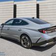 2025 Hyundai Sonata Preferred-Trend PANORAMIC SUNROOF! BLUETOOTH! LEATHER SEATS! thumbnail image 4