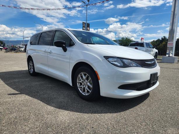 2024 Chrysler Grand Caravan SXT | Power Sliding Doors | Power Liftgate | Remote  image 2