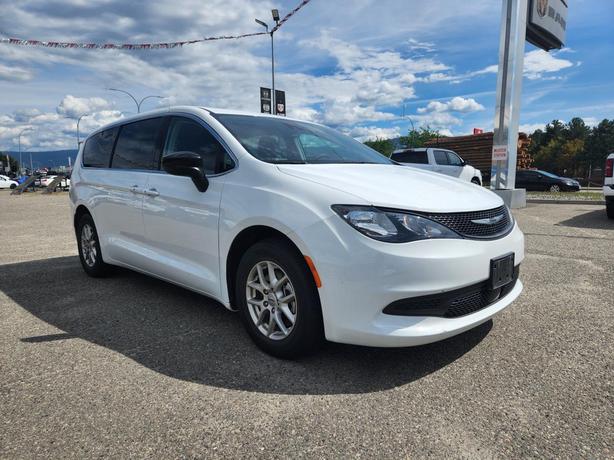 2024 Chrysler Grand Caravan SXT | Remote Start | Power Liftgate | Power Sliding  image 2