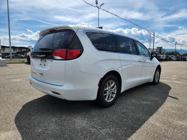 2024 Chrysler Grand Caravan SXT | Remote Start | Power Liftgate | Power Sliding  image 3