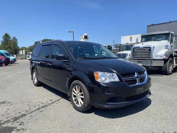 2020 Dodge Grand Caravan SXT (condition is poor) image 8