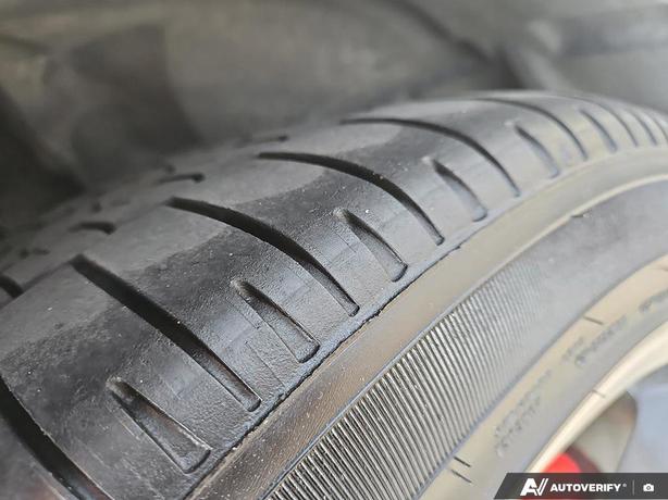 2012 Dodge Challenger 2dr Cpe SRT8 392 | Remote Start | Bluetooth Connect! image 7