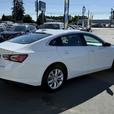 2020 Chevrolet Malibu LT -17" Aluminum Wheels & Power Driver Seat thumbnail image 6