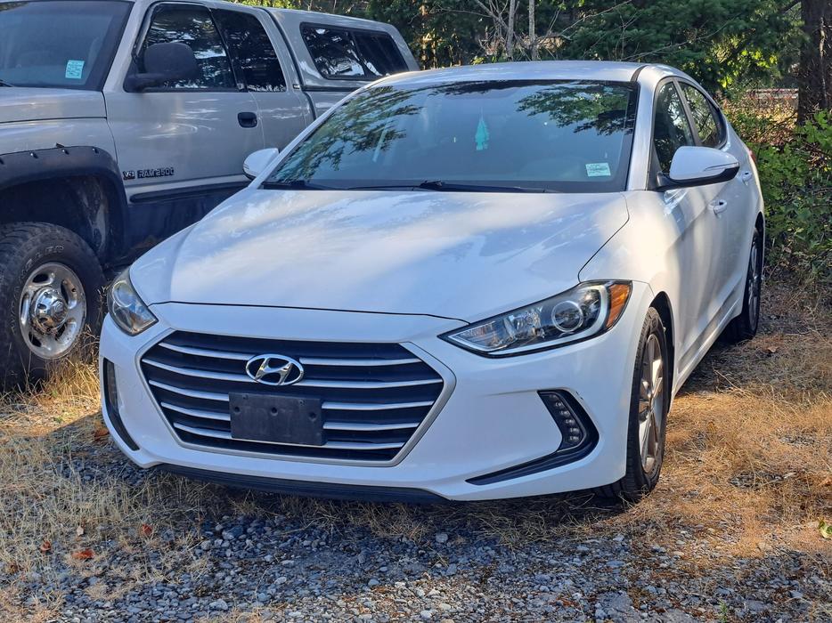 2018 Hyundai Elantra display photo
