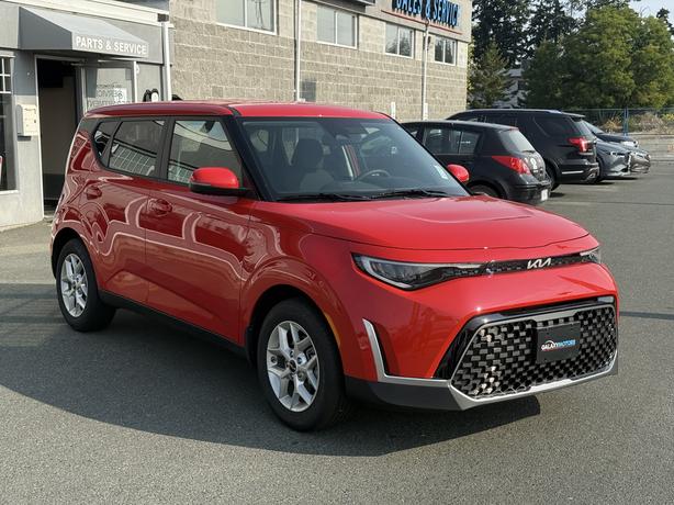 2025 Kia Soul EX- 16" Alloy Wheels & Heated Steering Wheel image 4
