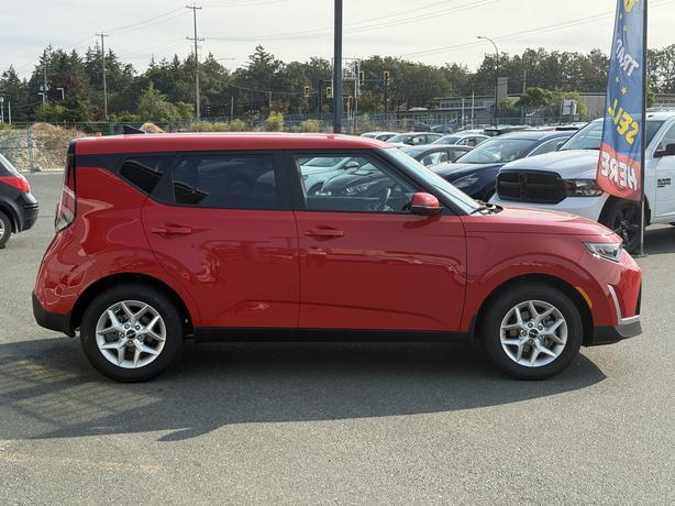 2025 Kia Soul EX- 16" Alloy Wheels & Heated Steering Wheel image 5