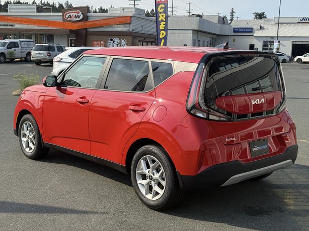 2025 Kia Soul EX- 16" Alloy Wheels & Heated Steering Wheel image 8