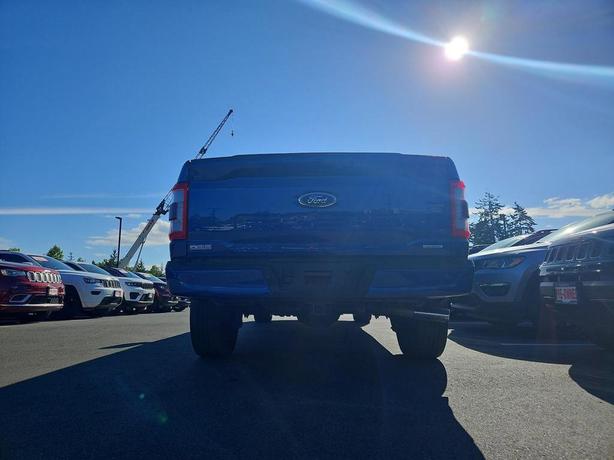 2022 Ford F-150 4WD Standard Pickup | Tow Hooks | Low Km's! image 5