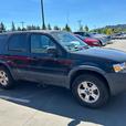 2005 Ford Escape 4dr XLT Auto 4WD | Cruise Control | Keyless Entry! thumbnail image 4