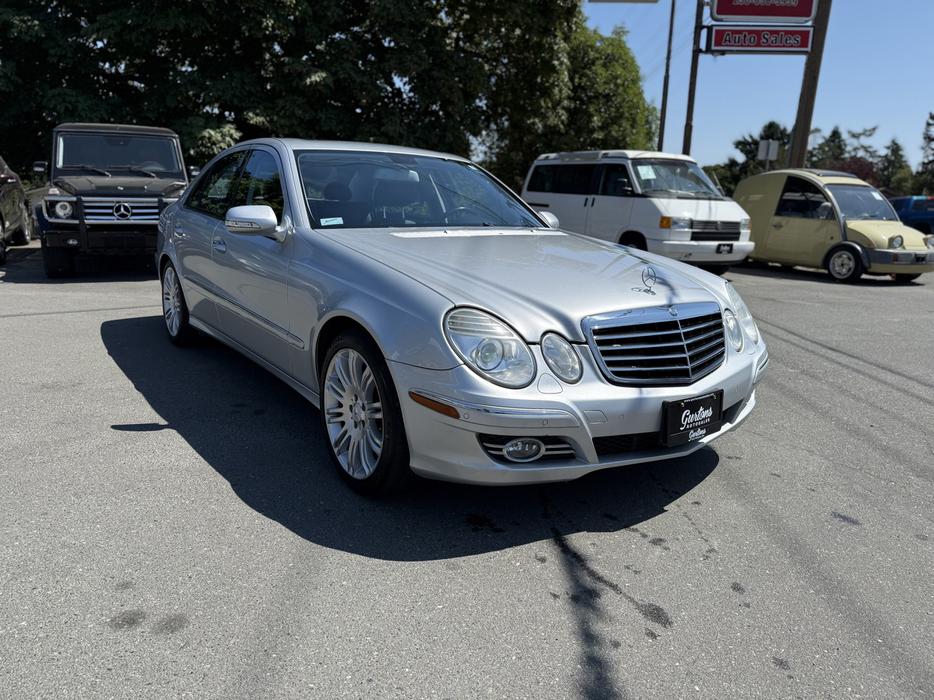 2007 Mercedes-Benz E-Class display photo