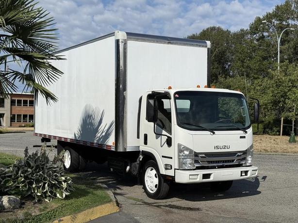 2019 Isuzu NQR 20-Foot Cube Van Box Truck Diesel image 1
