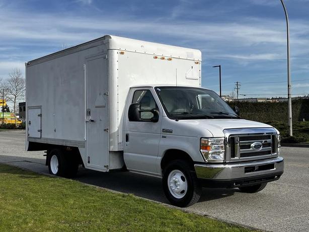 2013 Ford Econoline E450 Work Shop 16 Foot Cube Van image 1