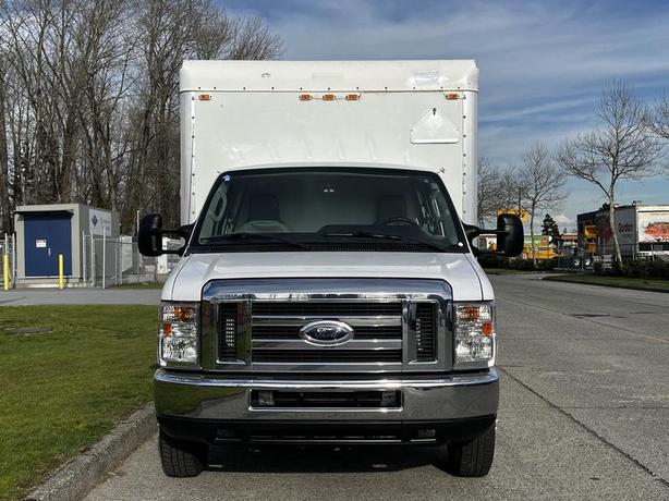 2013 Ford Econoline E450 Work Shop 16 Foot Cube Van image 3