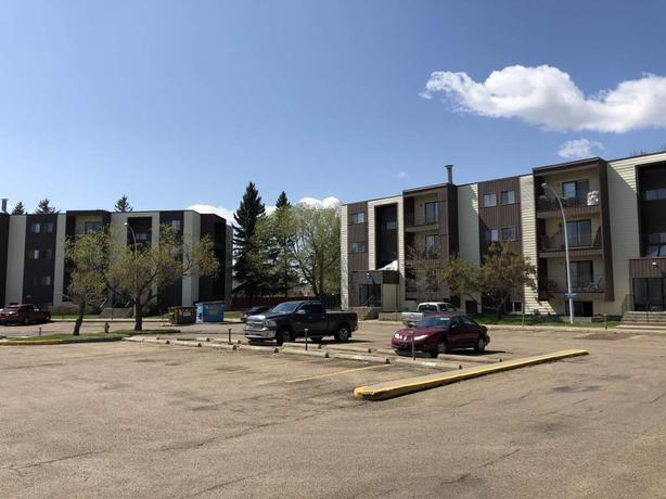 2 bedroom Hampton Court image 7