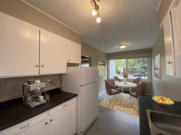 1 bedroom Mainstreet Park image 5