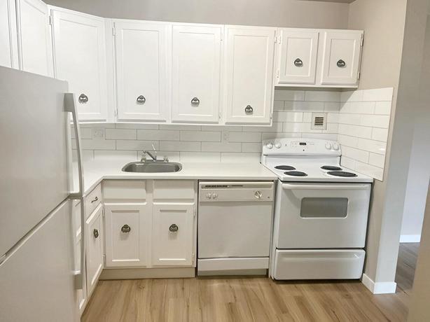 2 Bedroom Hermitage Village Apartments image 7