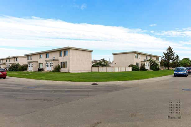 2 Bedroom Townhouse Athlone Park Townhomes image 7