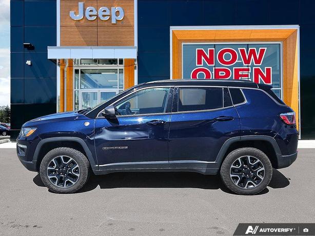 2019 Jeep Compass Trailhawk 4x4 | Bluetooth Connect | No Reported Accidents! image 3