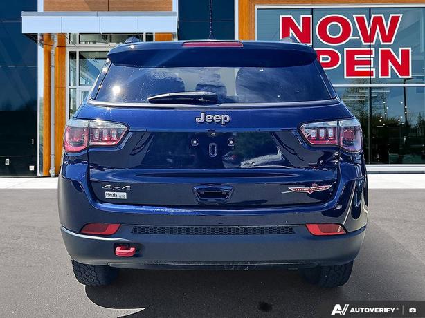 2019 Jeep Compass Trailhawk 4x4 | Bluetooth Connect | No Reported Accidents! image 5