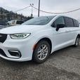 2024 Chrysler Pacifica Touring-L | Power Sliding Doors | Remote Start | Heated S thumbnail image 1