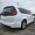 2024 Chrysler Pacifica Touring-L | Power Sliding Doors | Remote Start | Heated S thumbnail image 3