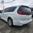 2024 Chrysler Pacifica Touring-L | Power Sliding Doors | Remote Start | Heated S thumbnail image 4