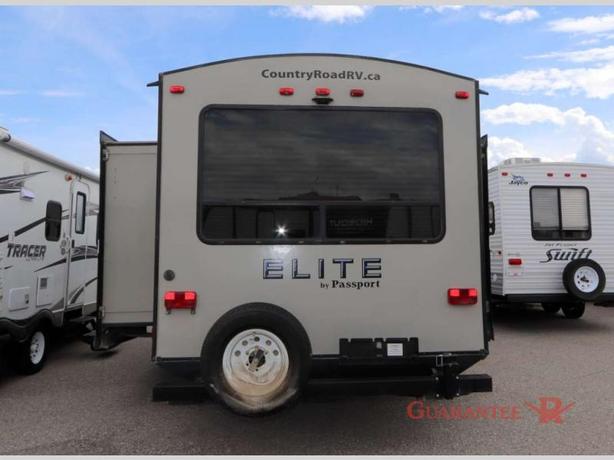 Used 2018 Keystone RV Passport Elite 31RI image 5