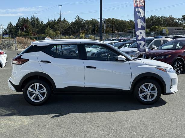 2025 Nissan Kicks Play S - Rear Parking Sensors & 16" Steel Wheels image 5