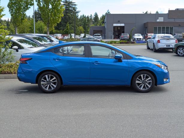 2023 Nissan Versa SV - Heated Seats, Remote Start, Apple CarPlay/A.A image 5