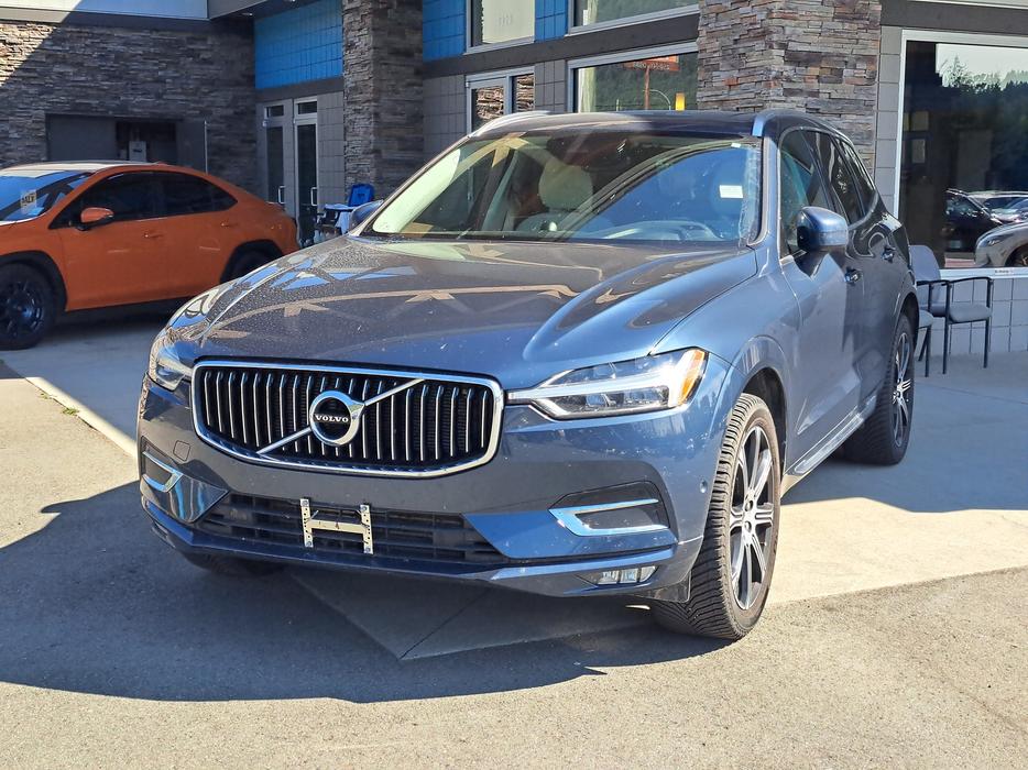 2018 Volvo XC60 display photo