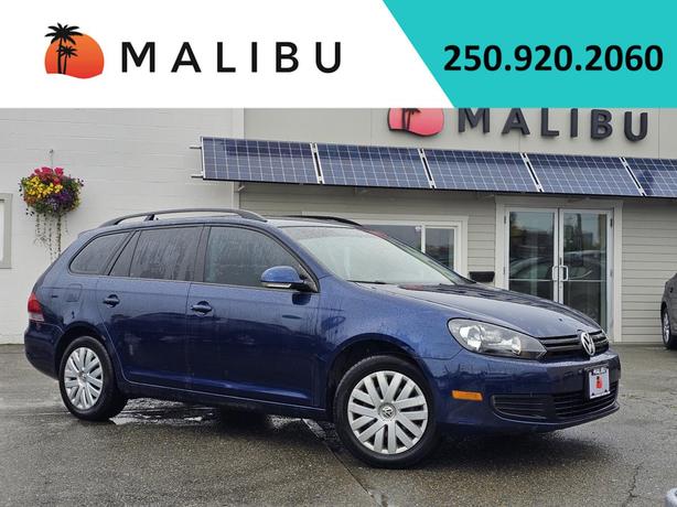 2011 Volkswagen Golf Wagon 4dr Auto Trendline image 1
