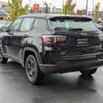 2017 Jeep Compass thumbnail image 8