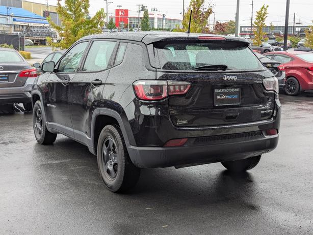 2017 Jeep Compass image 8
