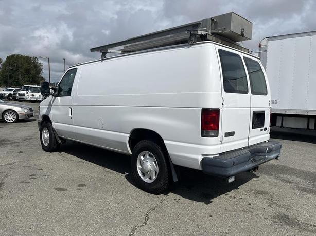 2009 Ford Econoline E-350 Super Duty Cargo Van Ladder Rack Rear Shelving image 3