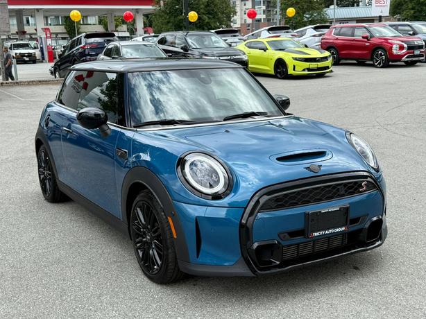 2023 MINI 3 Door Cooper S - No Accidents, One Owner, Manager Demo image 3